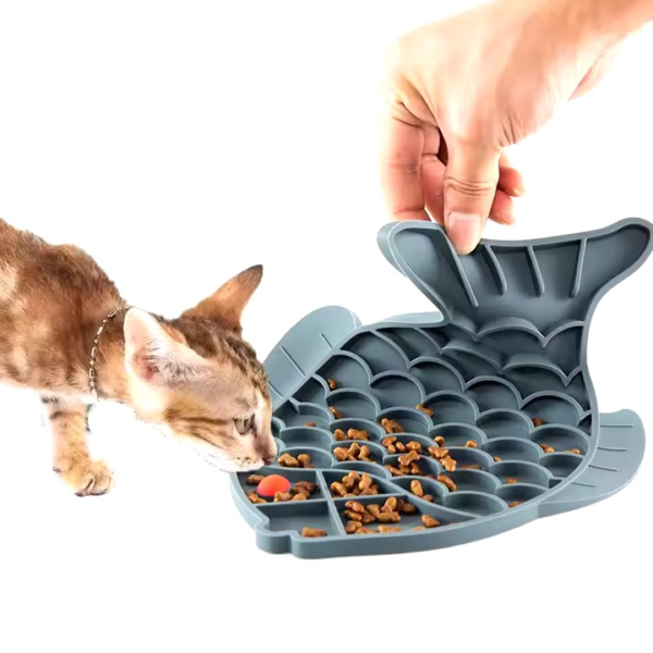 Silicone Slow Feeder Bowl with High Temperature Resistance for Pets