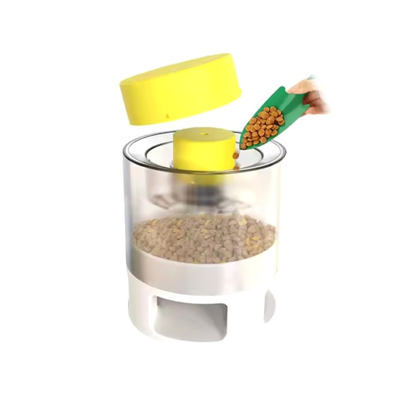 Food Leaking Toy Druk Bullet Food Dispenser for Pets