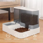 Feeder with separation for food and water for Pets