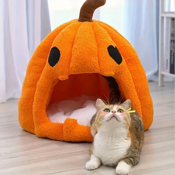 Cozy Pumpkin Shape Halloween Cat Bed